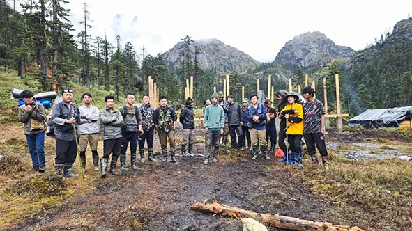 Search for missing porter enters 3rd phase, hampered by severe weather