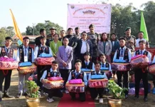 AR takes students on tour to Gujarat