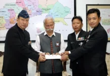 Guv contributes to Armed Forces Flag Day Fund