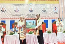 Guv urges graduates to use knowledge to uplift communities