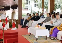 Lok Bhavan celebrates UP Diwas