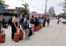 Hundreds flock to LPG agencies as panic grips consumers