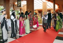 Guv acknowledges contributions of people from Odisha, Bihar, Mizoram in various sectors of state