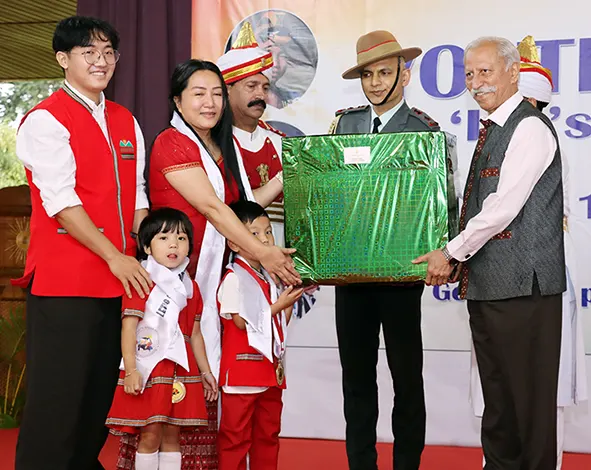 Guv presents water purifier to orphanage