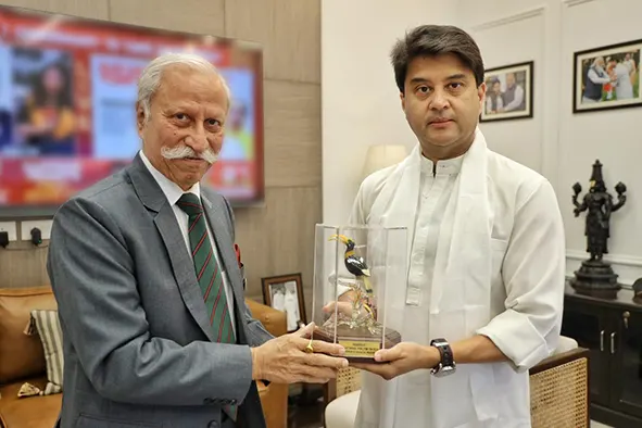 Guv seeks support for growth in sports infra, agri-horticulture